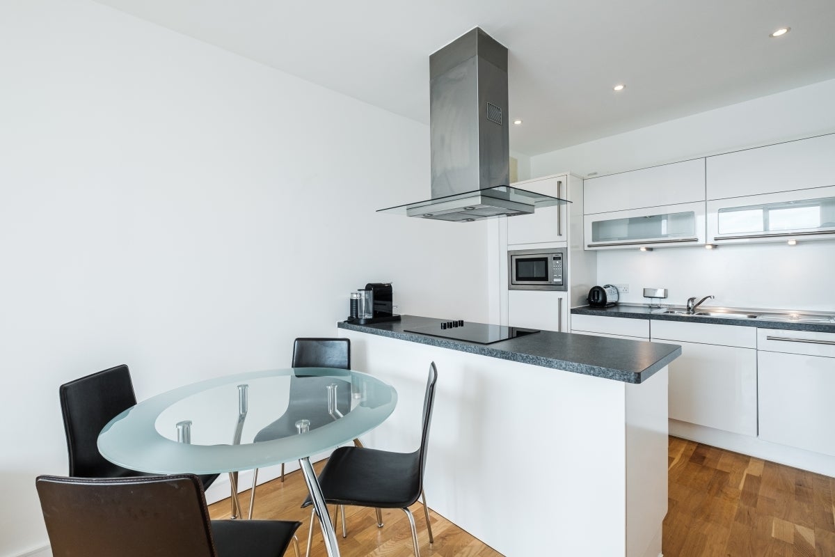 Flat Bermondsey Wall West in Greater London