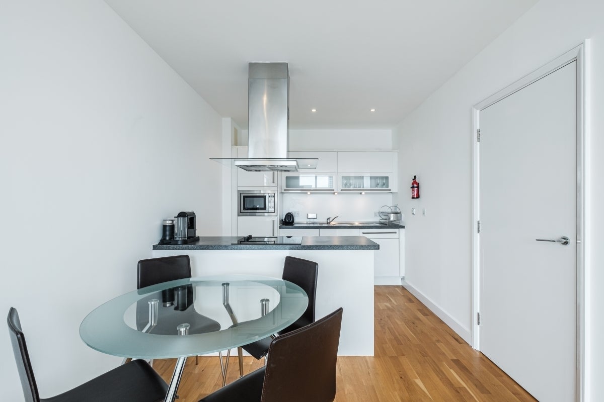 Flat Bermondsey Wall West in Greater London
