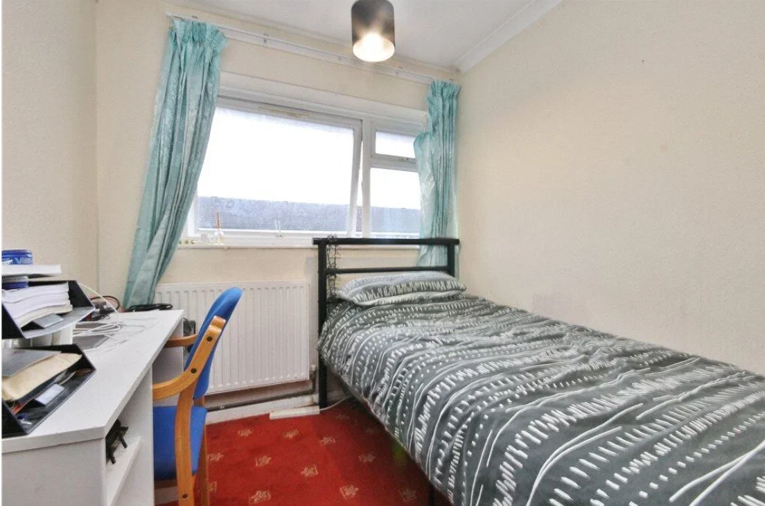 Room Queen's Drive in Guildford