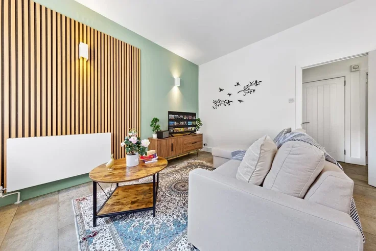 Flat Great Sutton Street in Greater London