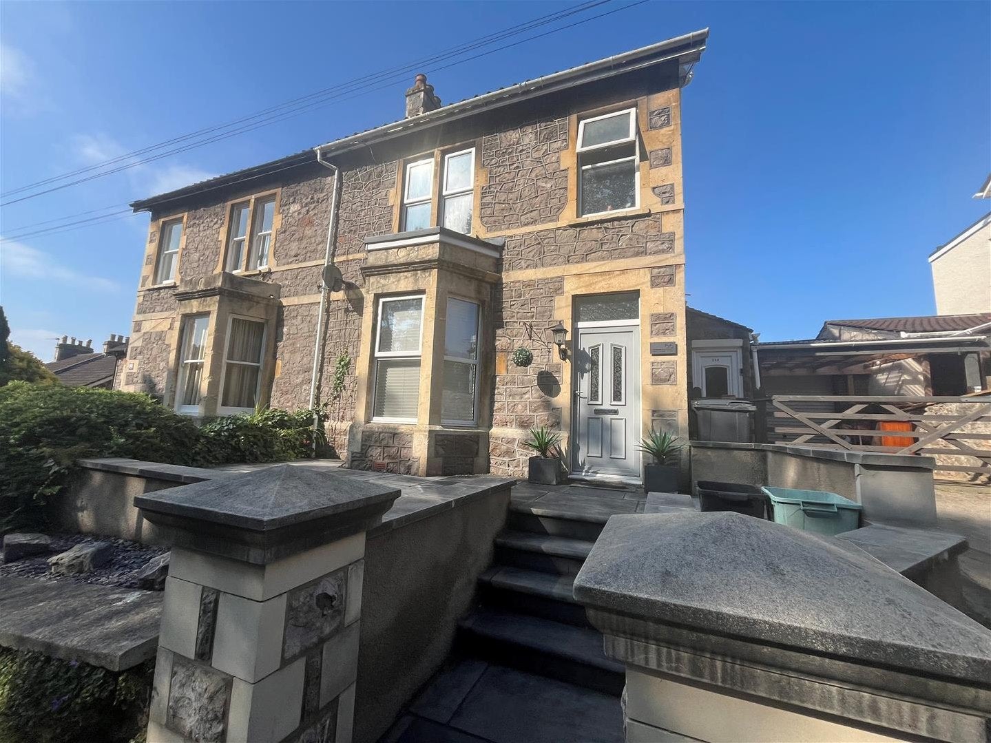 Flat Ashcombe Park Road in Weston-super-Mare