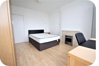 Flat Arbour Square in Greater London