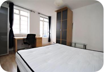Flat Arbour Square in Greater London