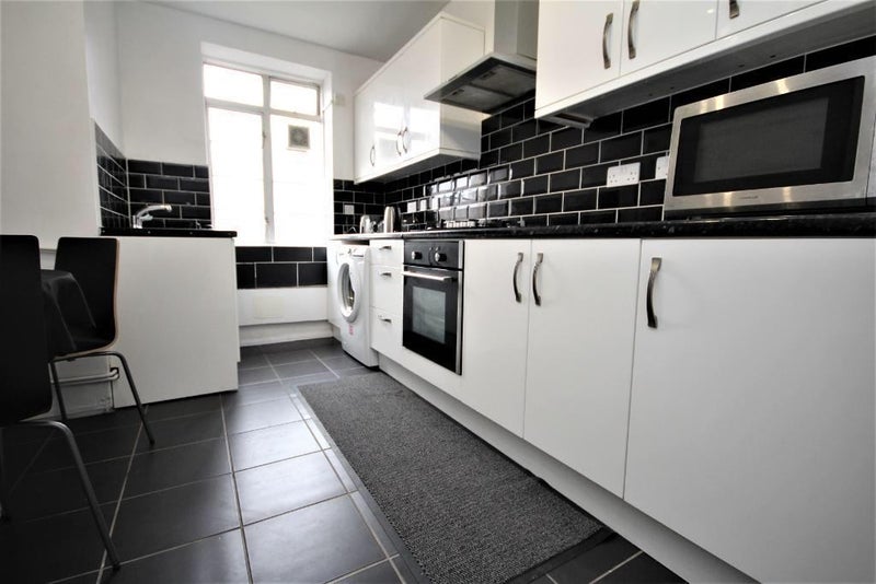 Flat Arbour Square in Greater London