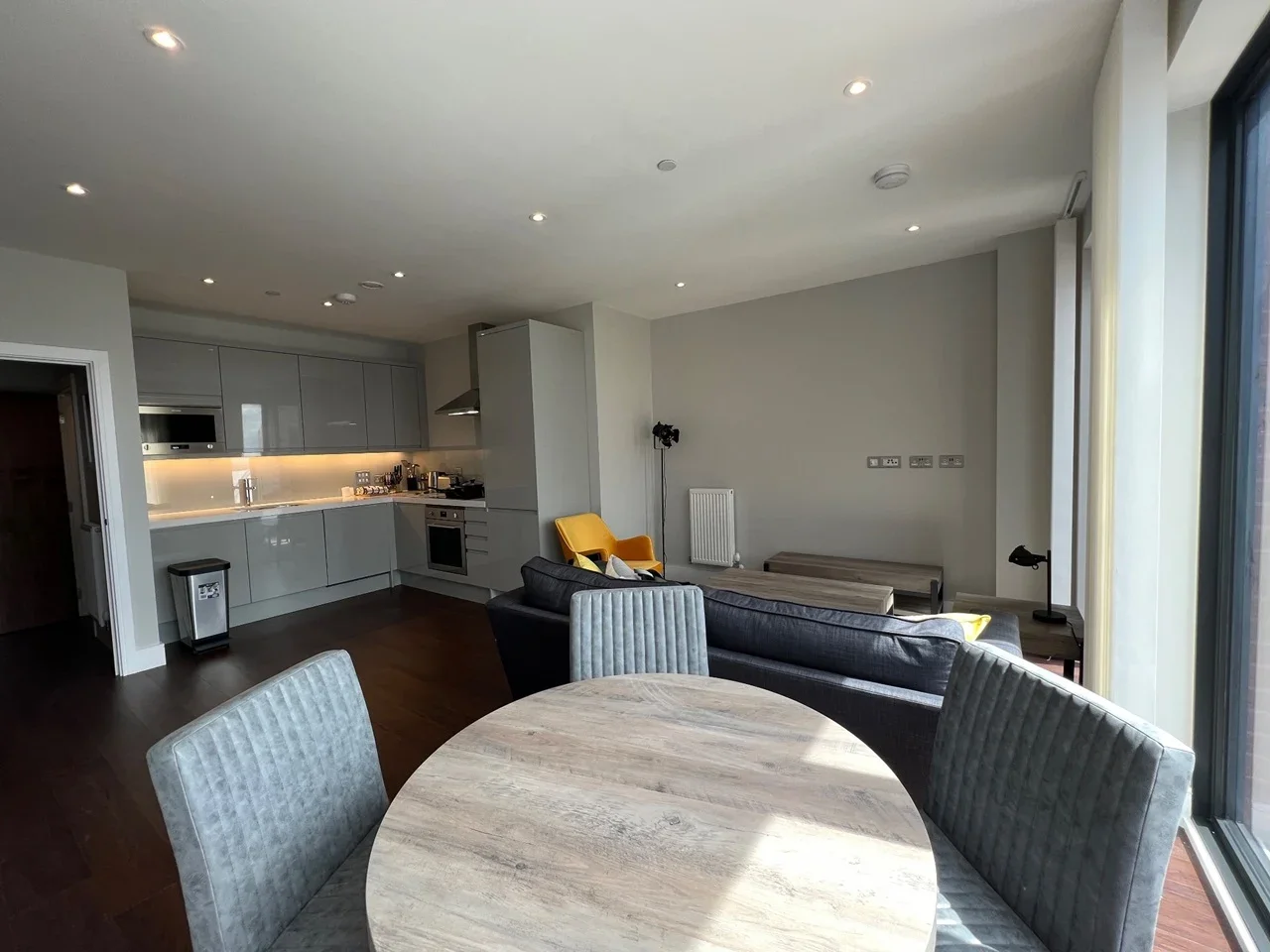 Flat Silvocea Way in Greater London