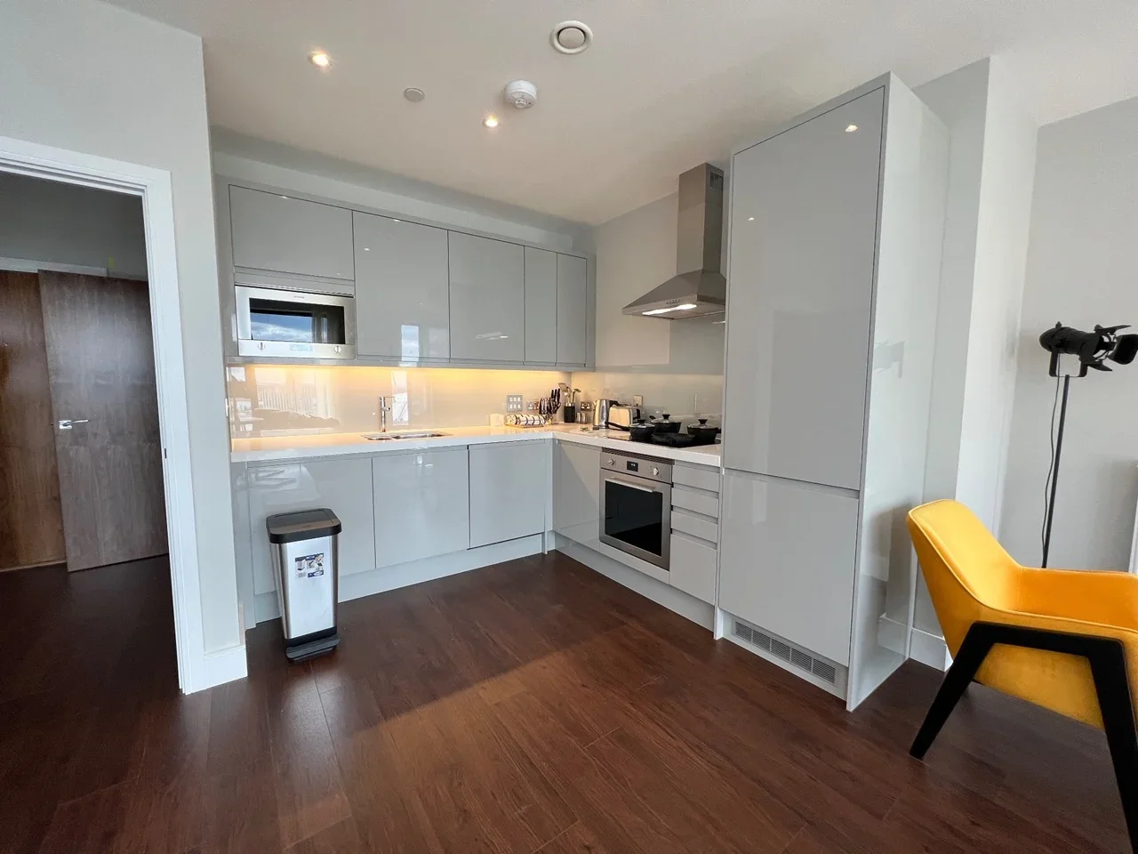 Flat Silvocea Way in Greater London