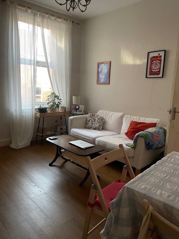 Room Ancrum Street in Newcastle upon Tyne