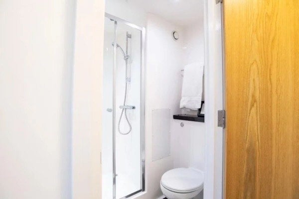 Room Blackfriars Road in Salford
