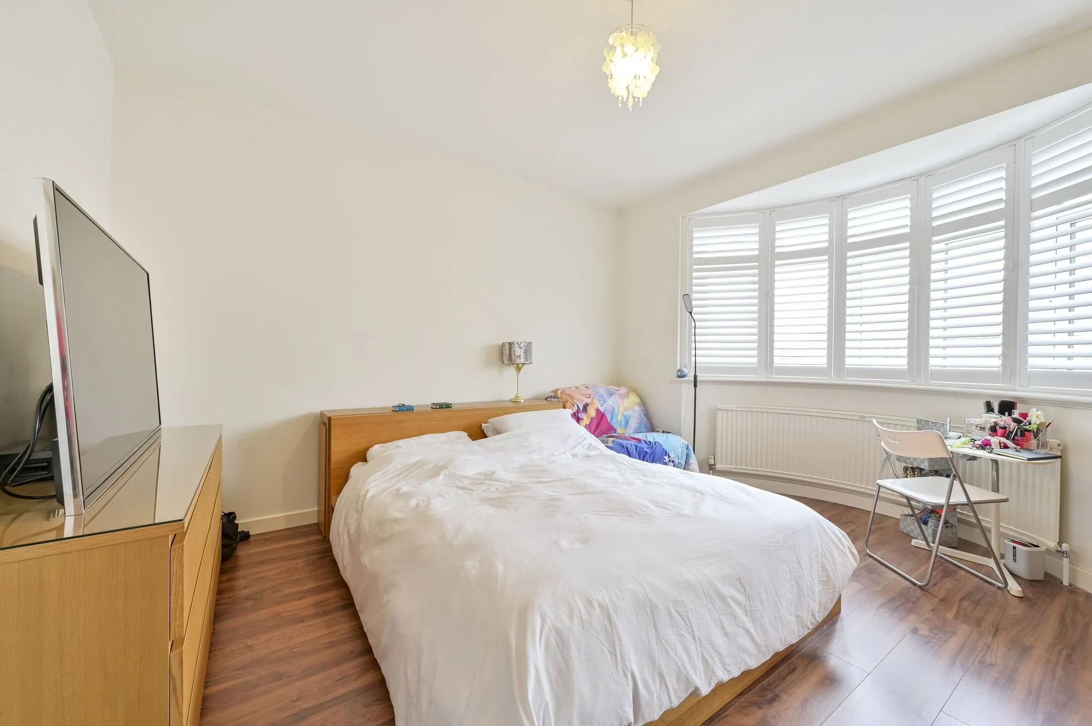 House Windermere Avenue in Greater London