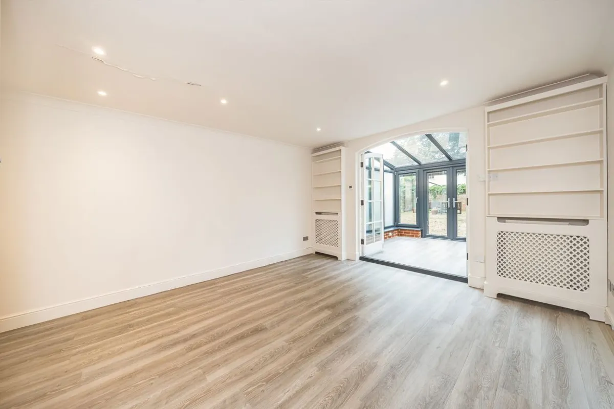 House White Heron Mews in Greater London