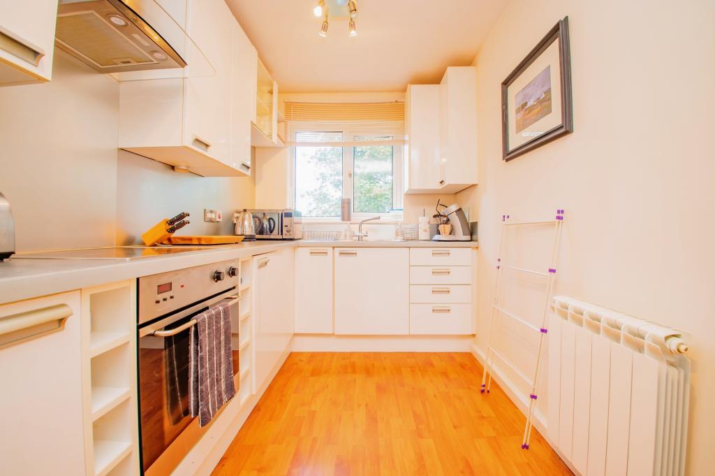 Flat Delphi Avenue in Salford