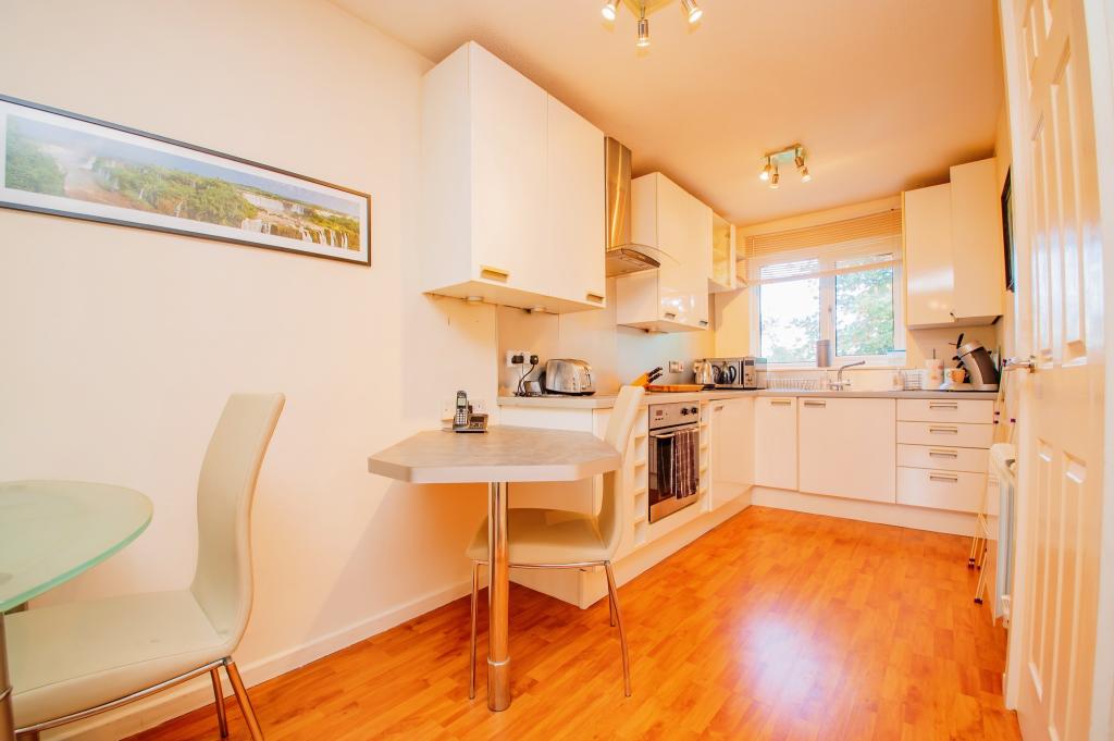 Flat Delphi Avenue in Salford