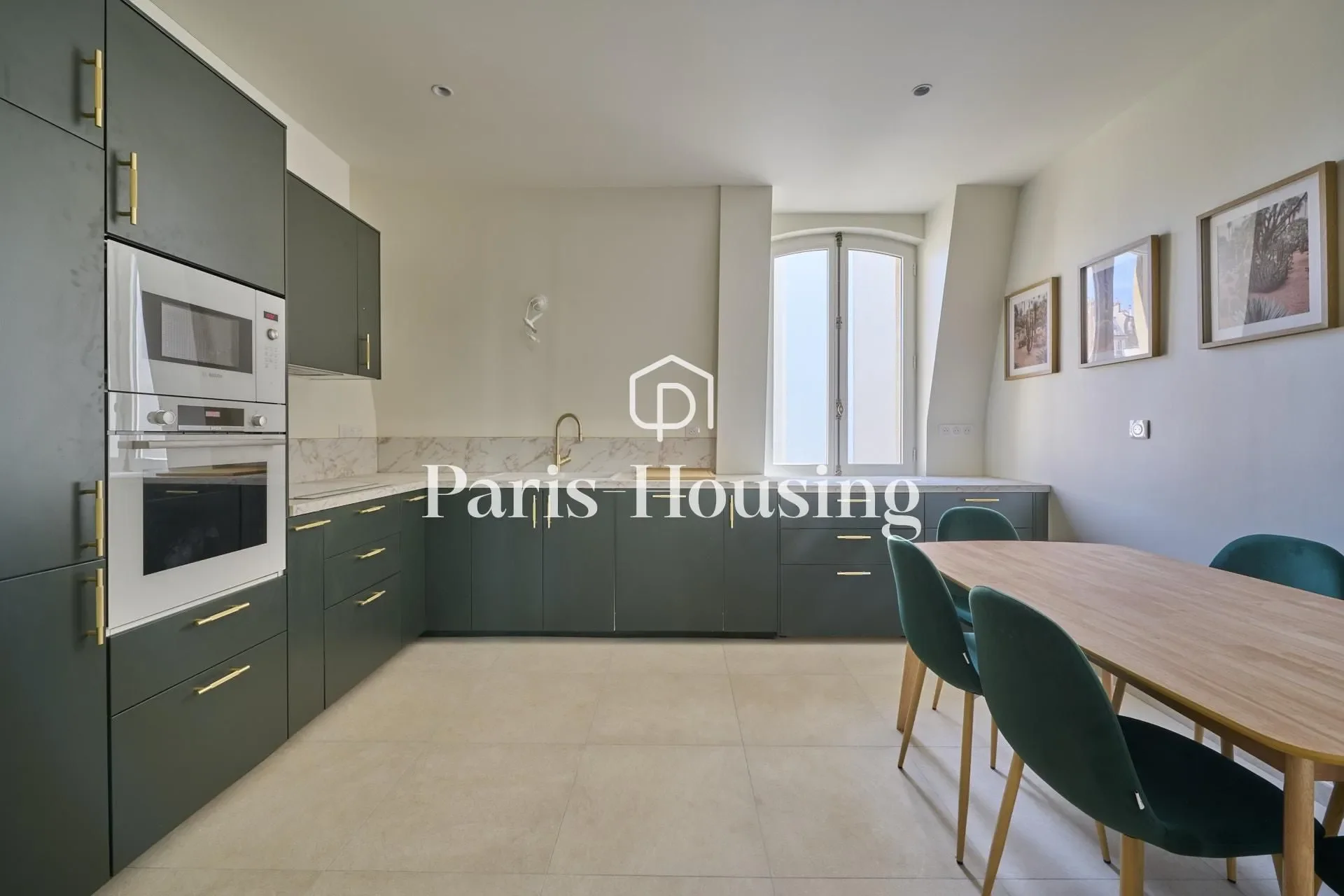 Flat Rue Louis Rouquier in Levallois-Perret