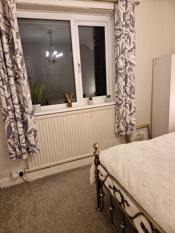 Room Higher Causeway in Borough of Pendle