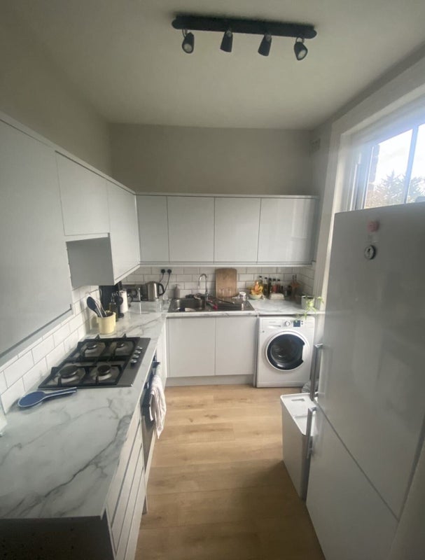Room Kidbrooke Park Road in Greater London