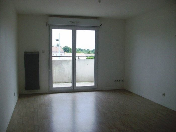 Flat Rue des Tonneliers in Aigrefeuille-sur-Maine