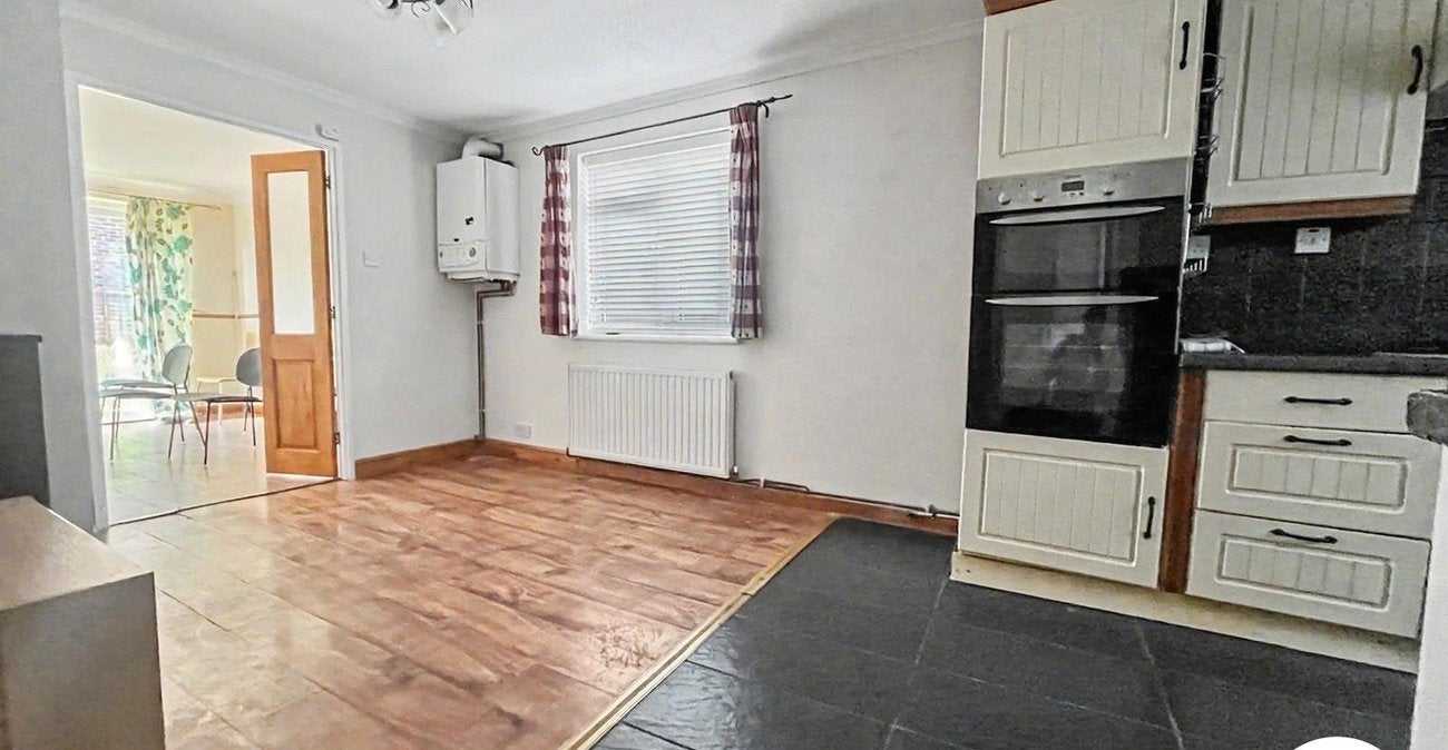 House Barnett Close in Greater London