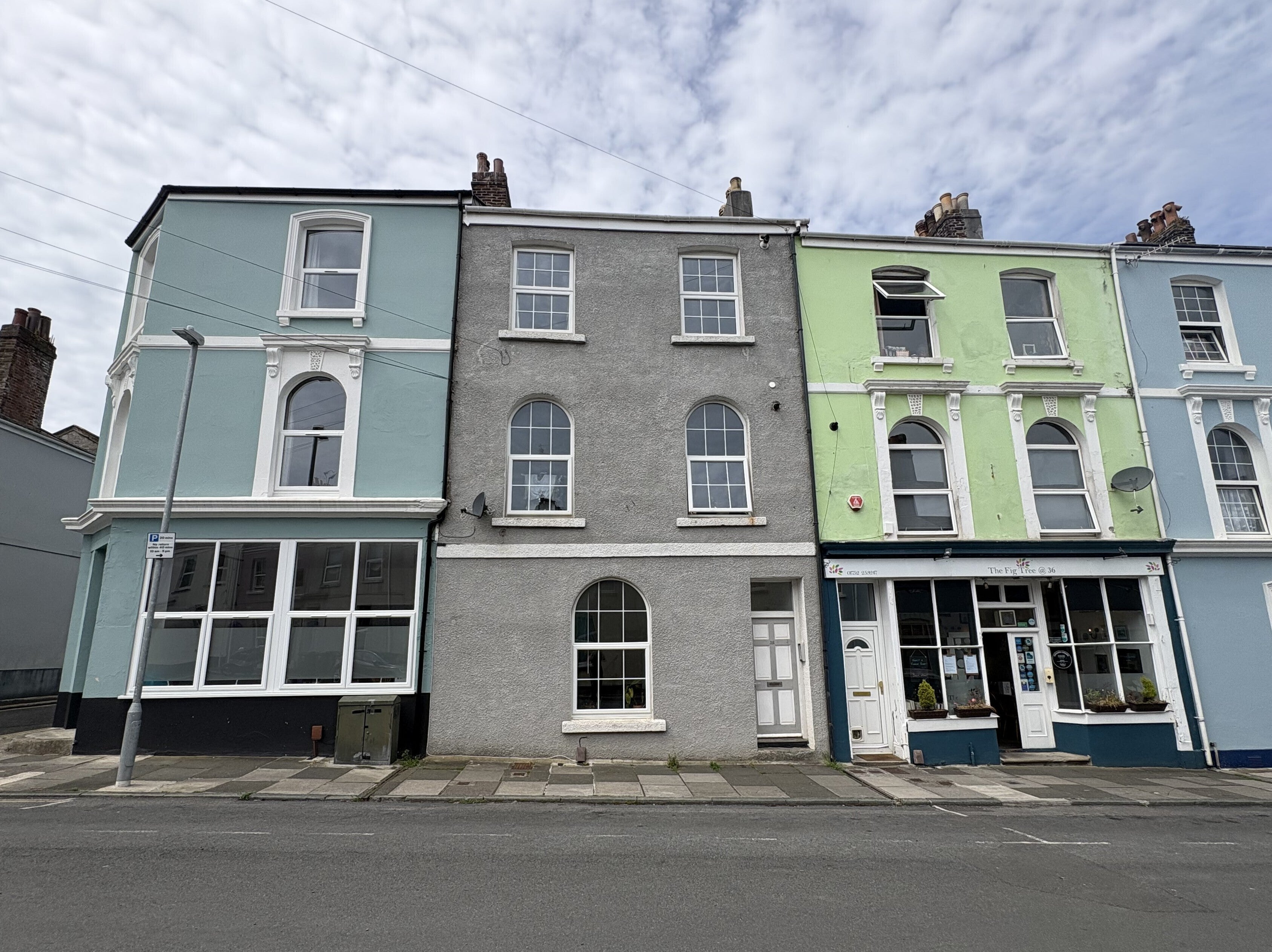 Flat Admiralty Street in Plymouth