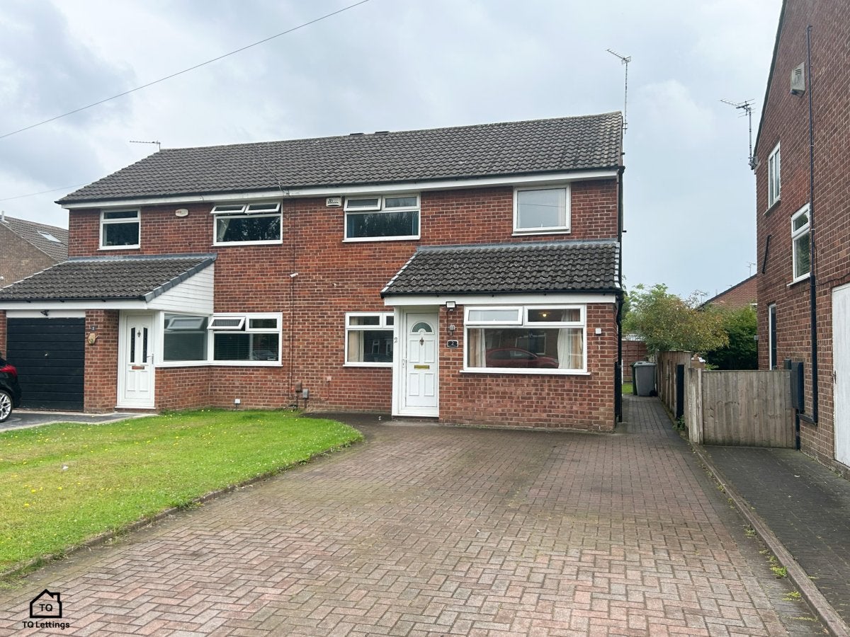 House Chester Avenue in Trafford