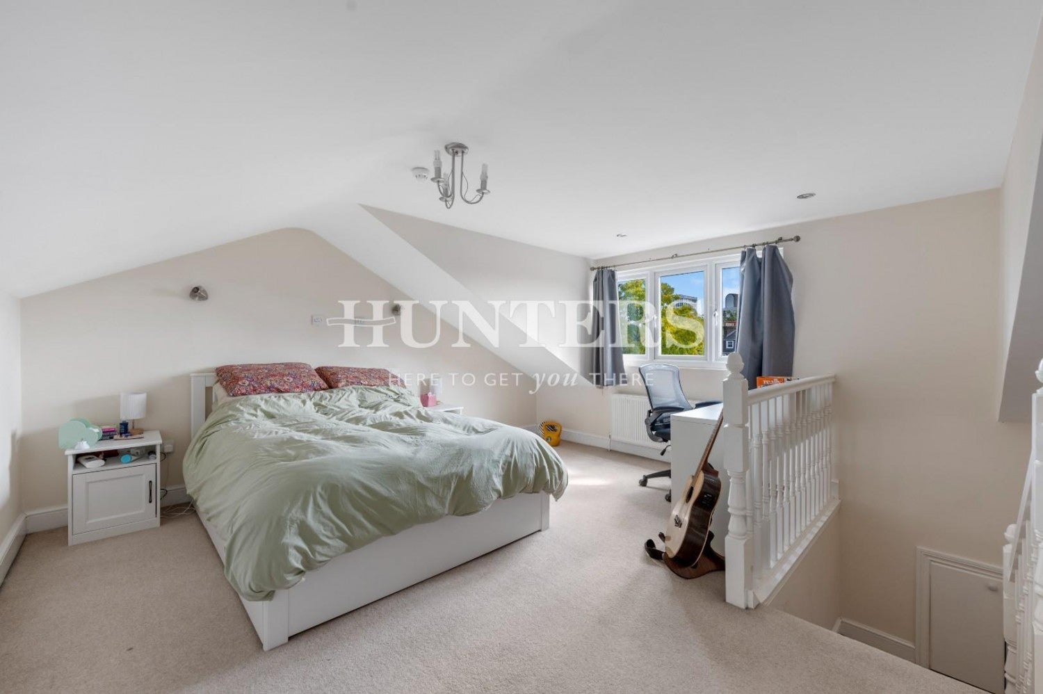 Flat Evering Road in Greater London