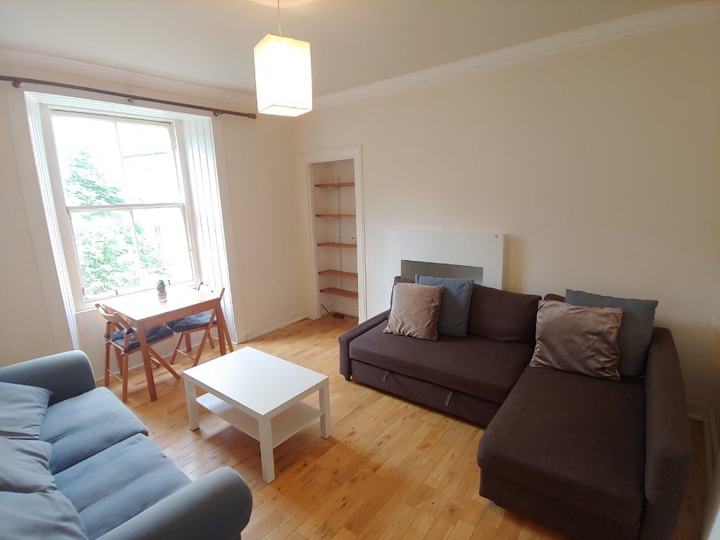 Flat West Crosscauseway in City of Edinburgh