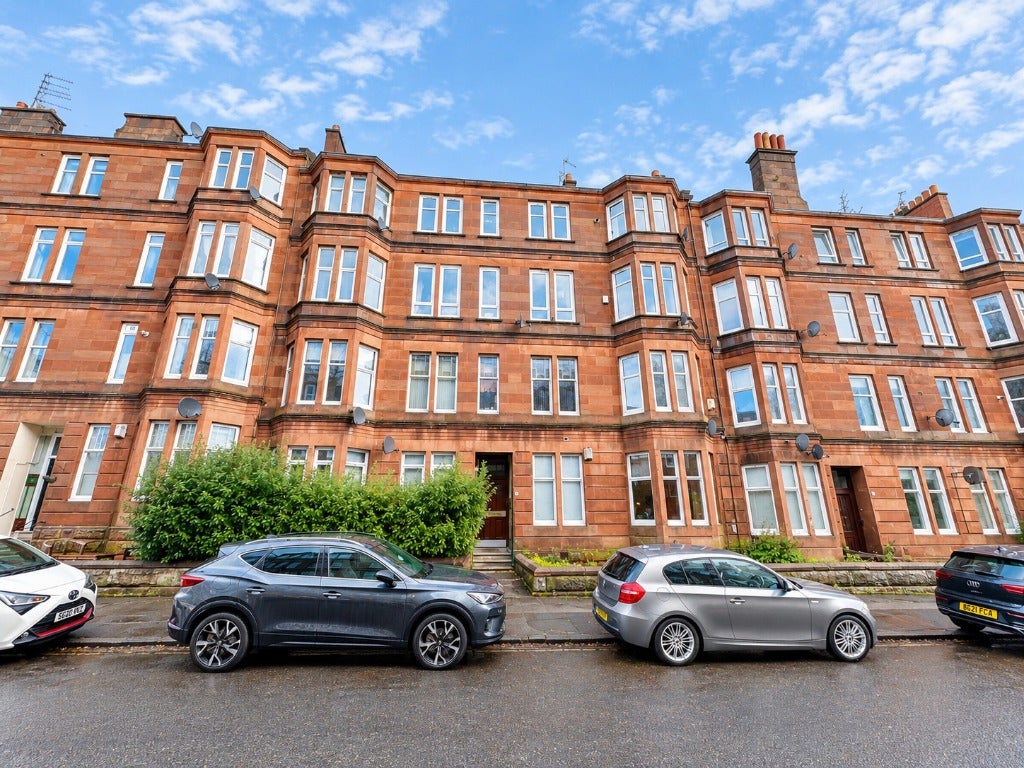 Flat Strathyre Street in Glasgow