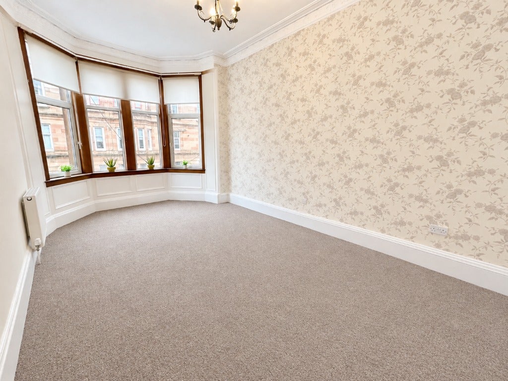 Flat Strathyre Street in Glasgow
