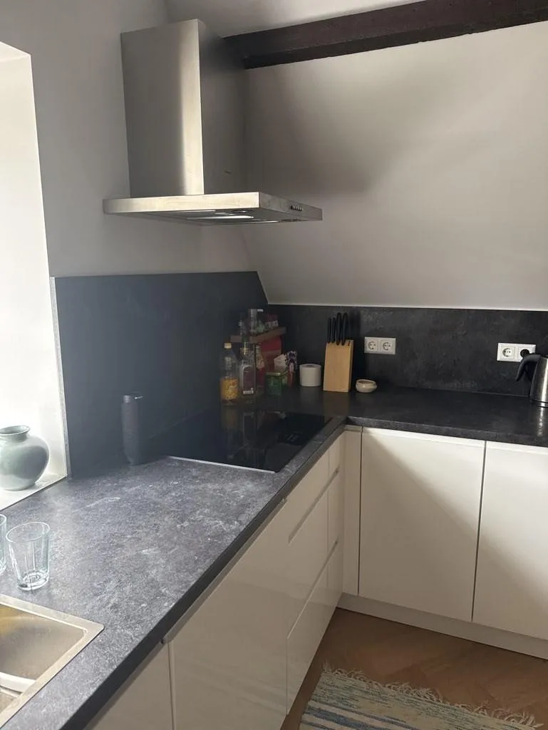 Appartement aan de Herengracht in Leiden (2312 LA)