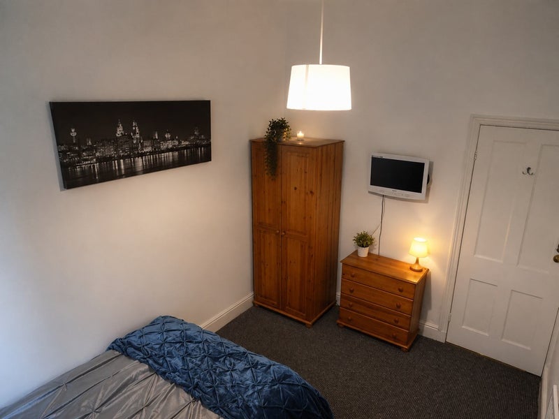 Room Cheviot Street in Preston