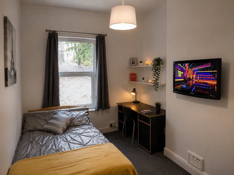 Room Cheviot Street in Preston