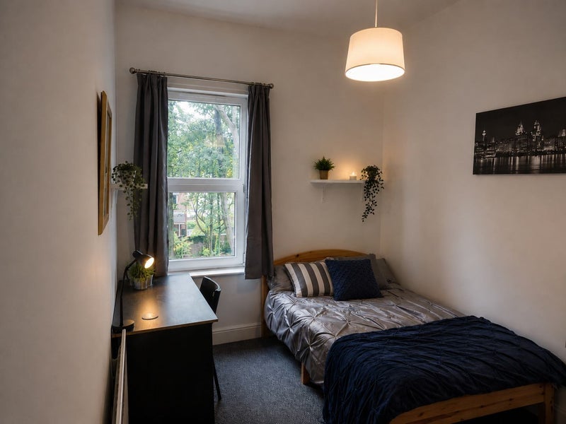 Room Cheviot Street in Preston