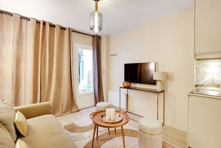 Flat Impasse de Lévis in Paris