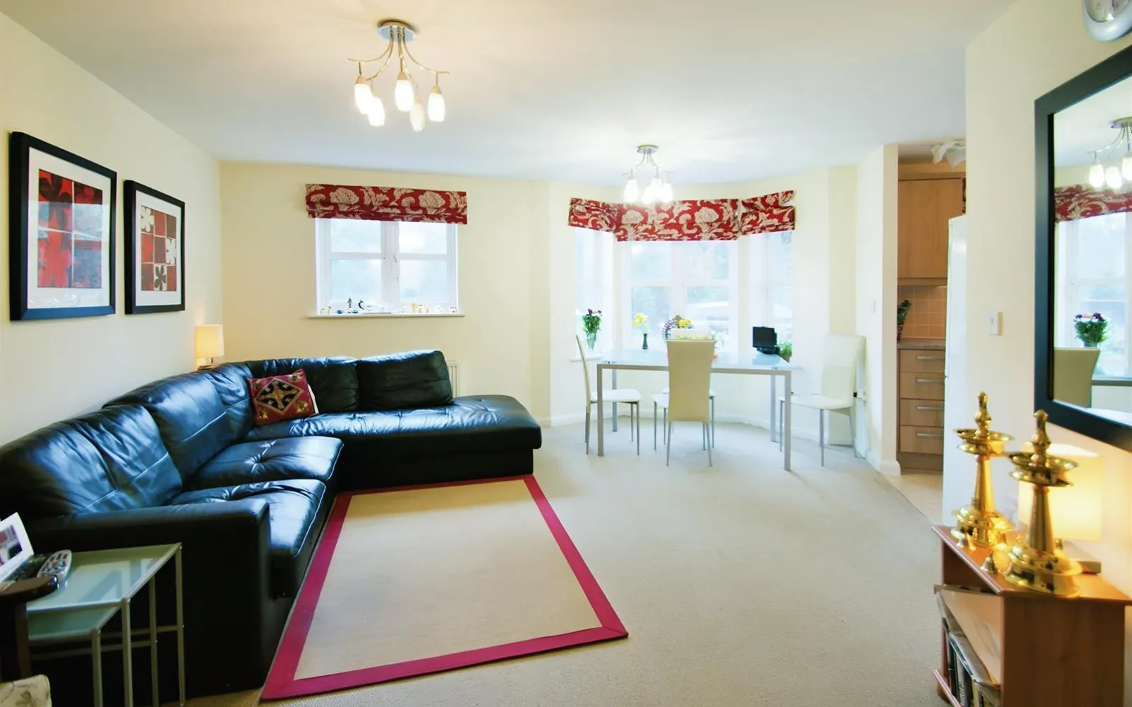 Flat Pepper Box Court in Rugby