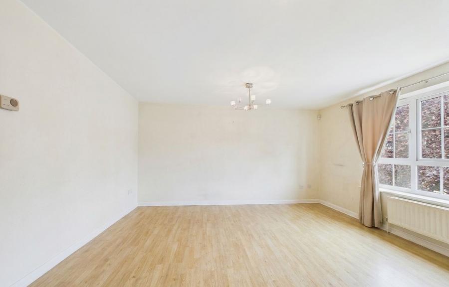 Flat Thomas Brassey Close in Chester