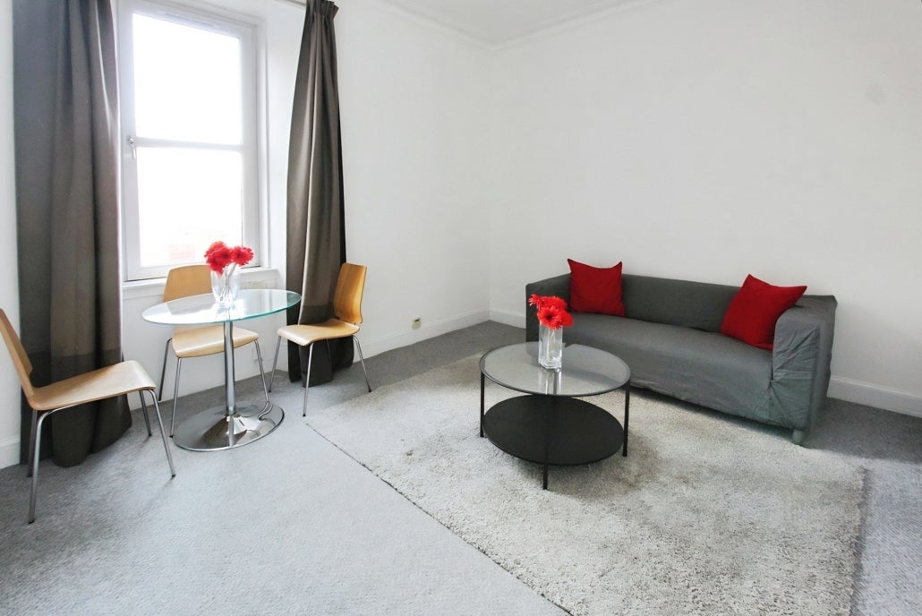 Flat Gorgie Road in City of Edinburgh