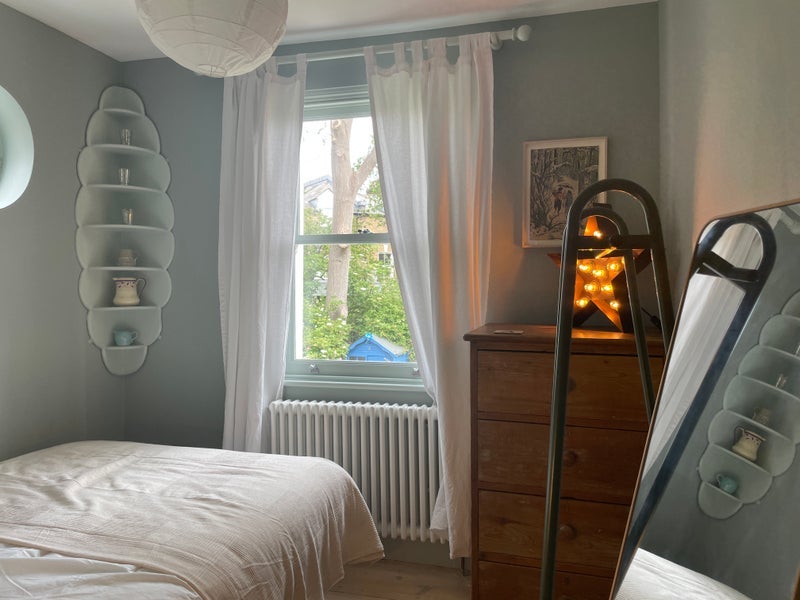 Room Brooke Road in Greater London