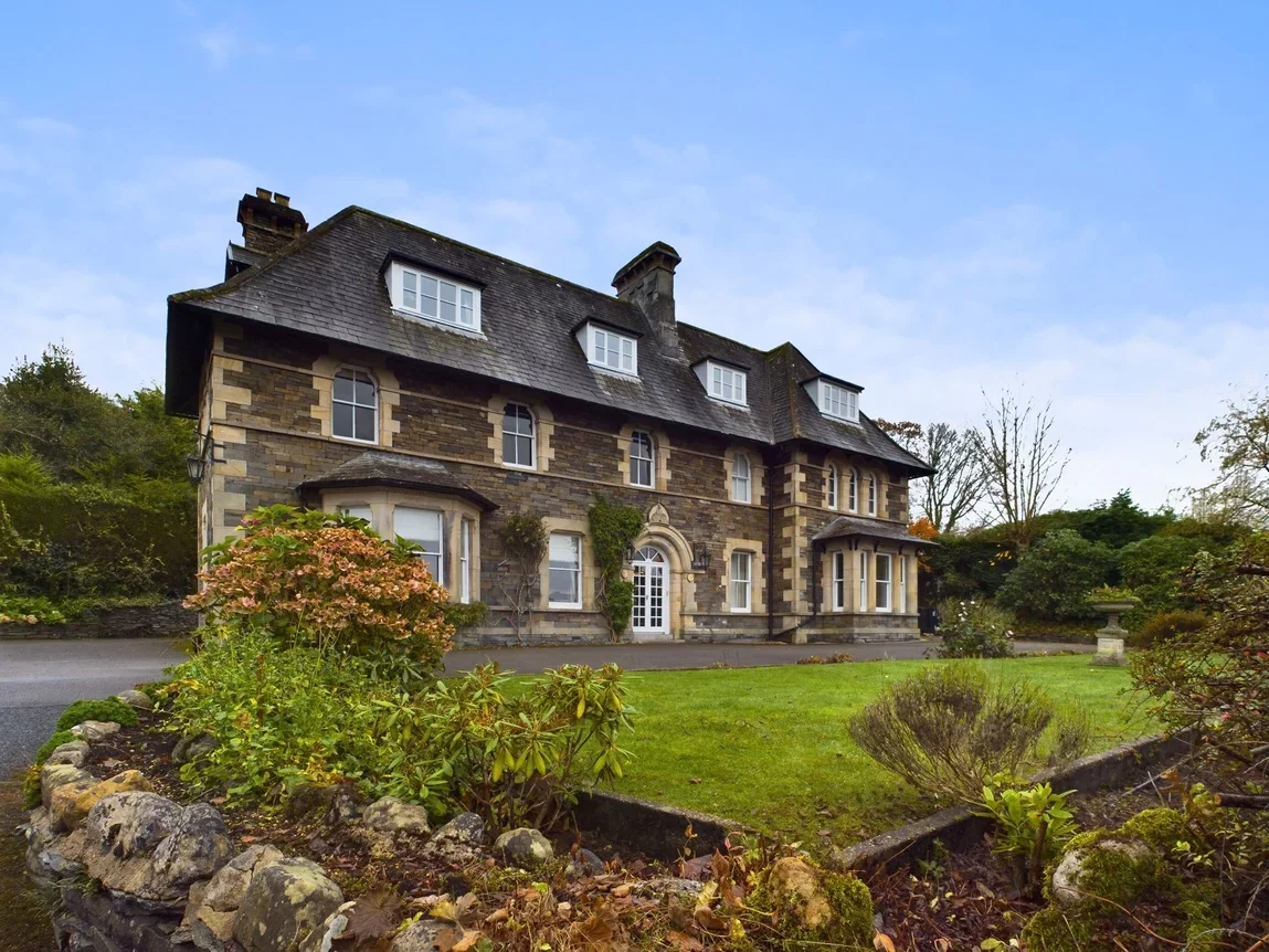 Flat Thornbarrow Road in Windermere