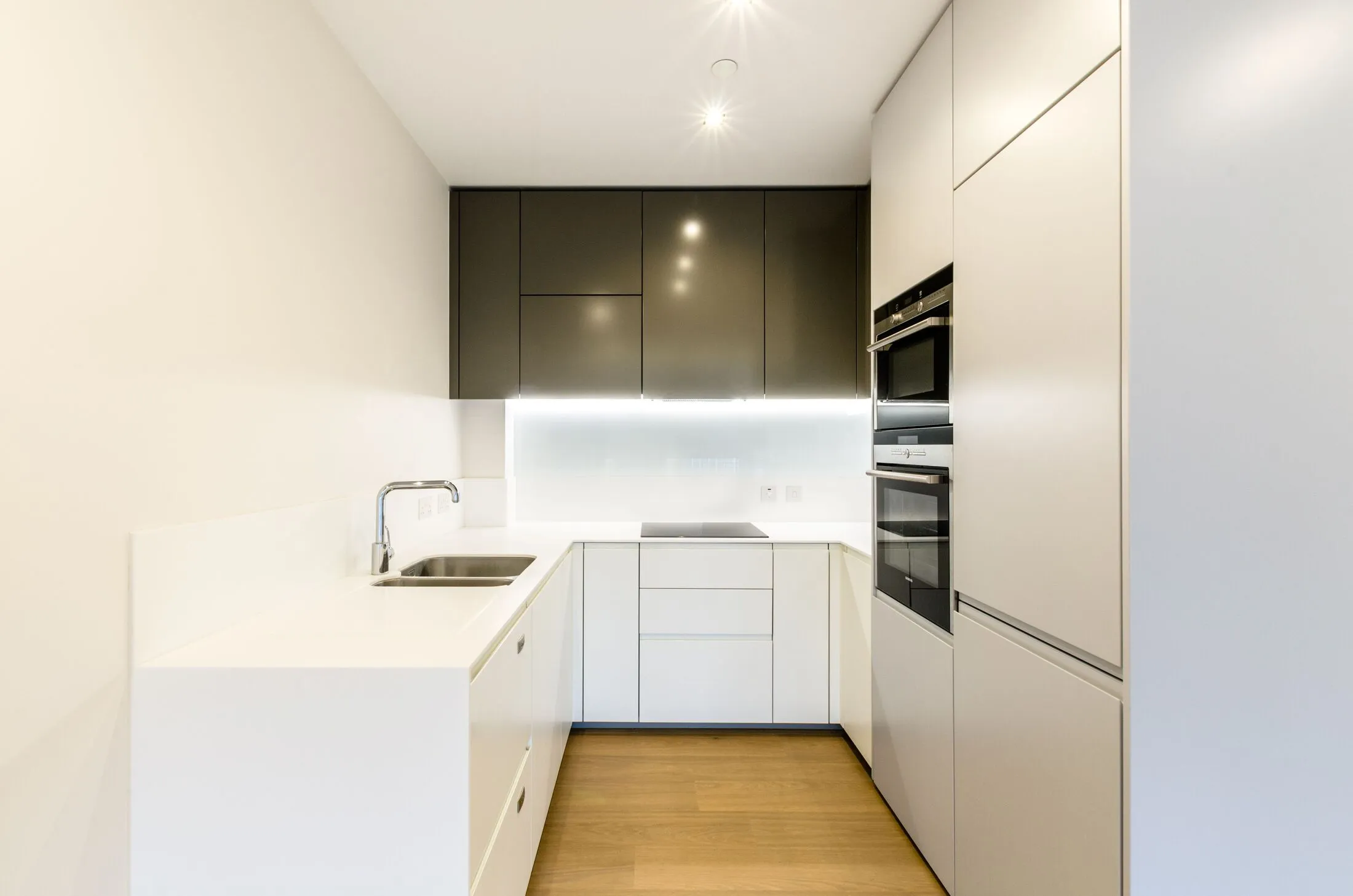 Flat Wollstonecraft Street in Greater London