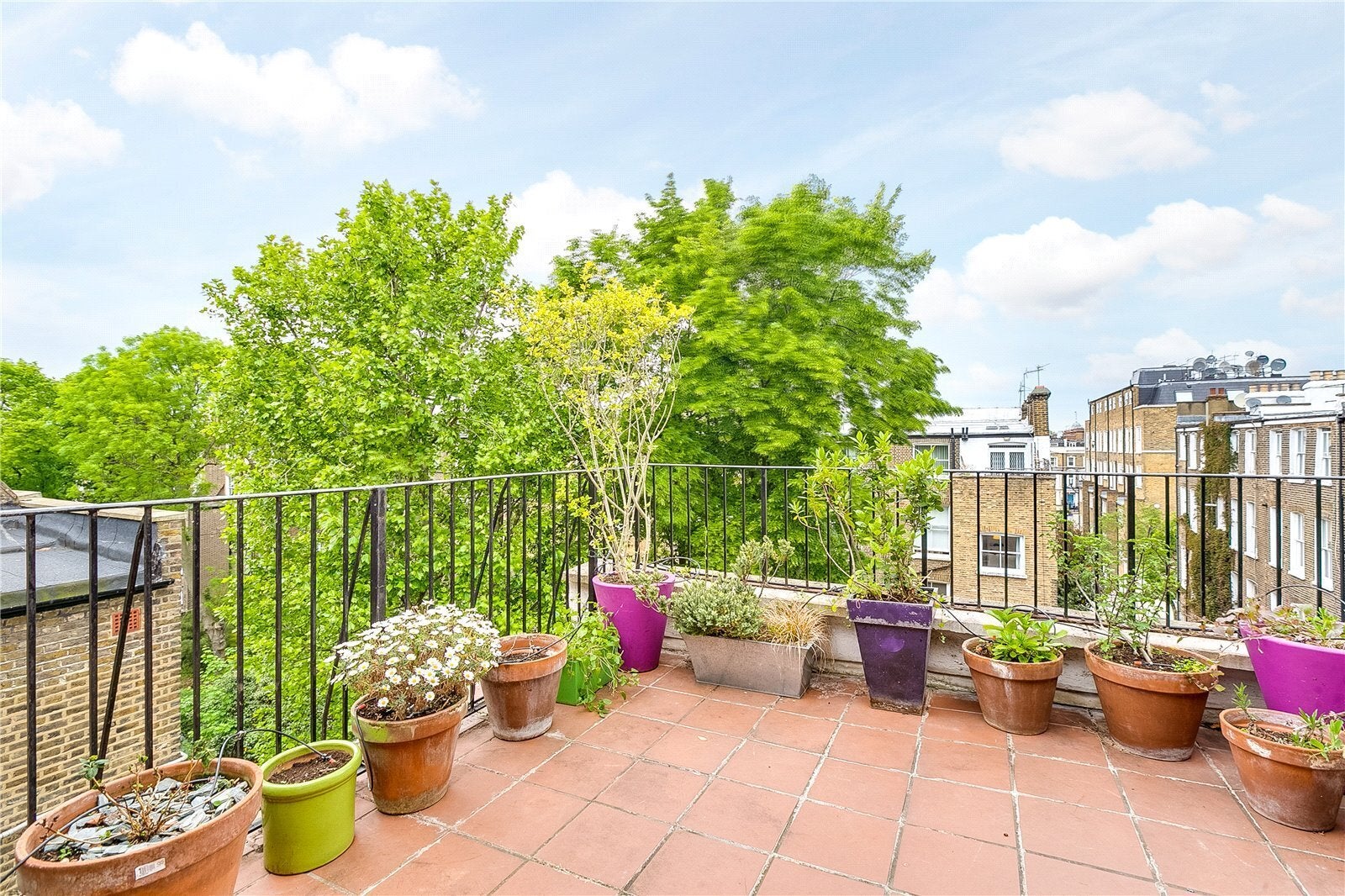 Flat Nevern Square in Greater London
