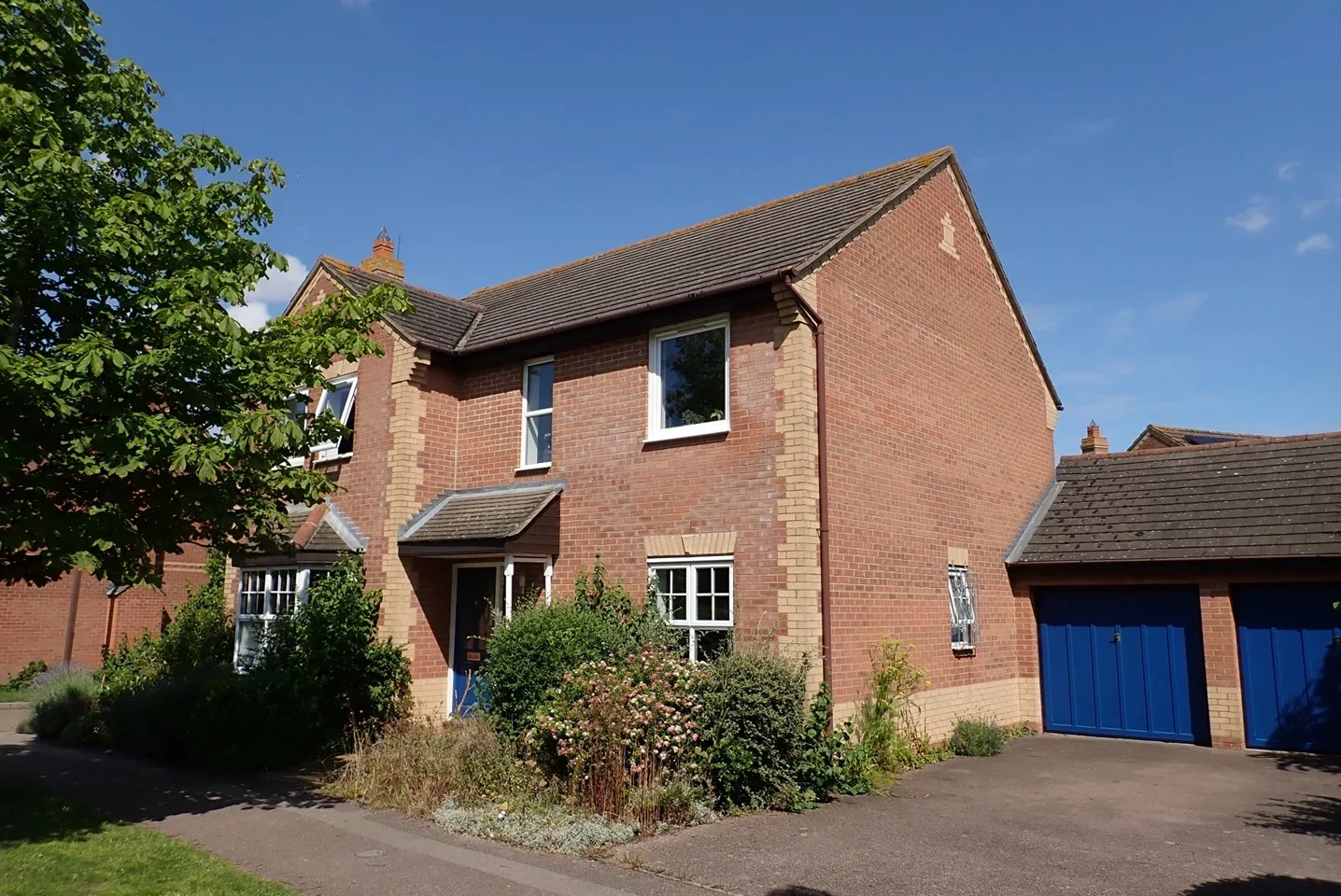 House Tarnbrook Close in Milton Keynes