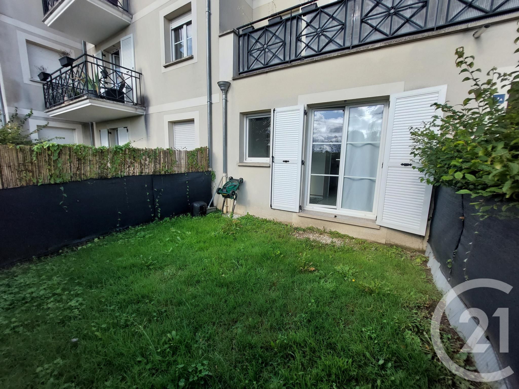 Flat Rue Aristide Briand in Villenoy