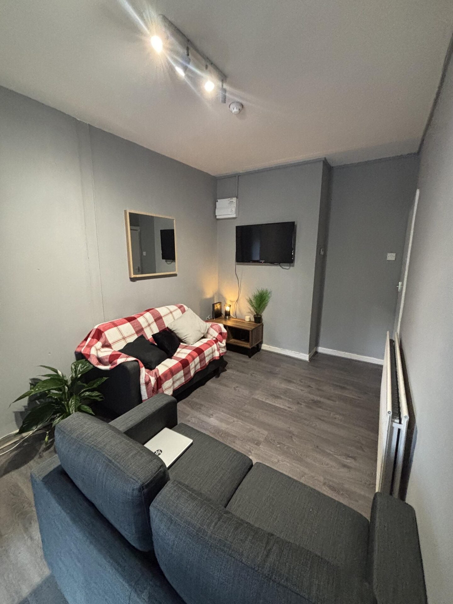 Flat Ashwood Villas in Leeds
