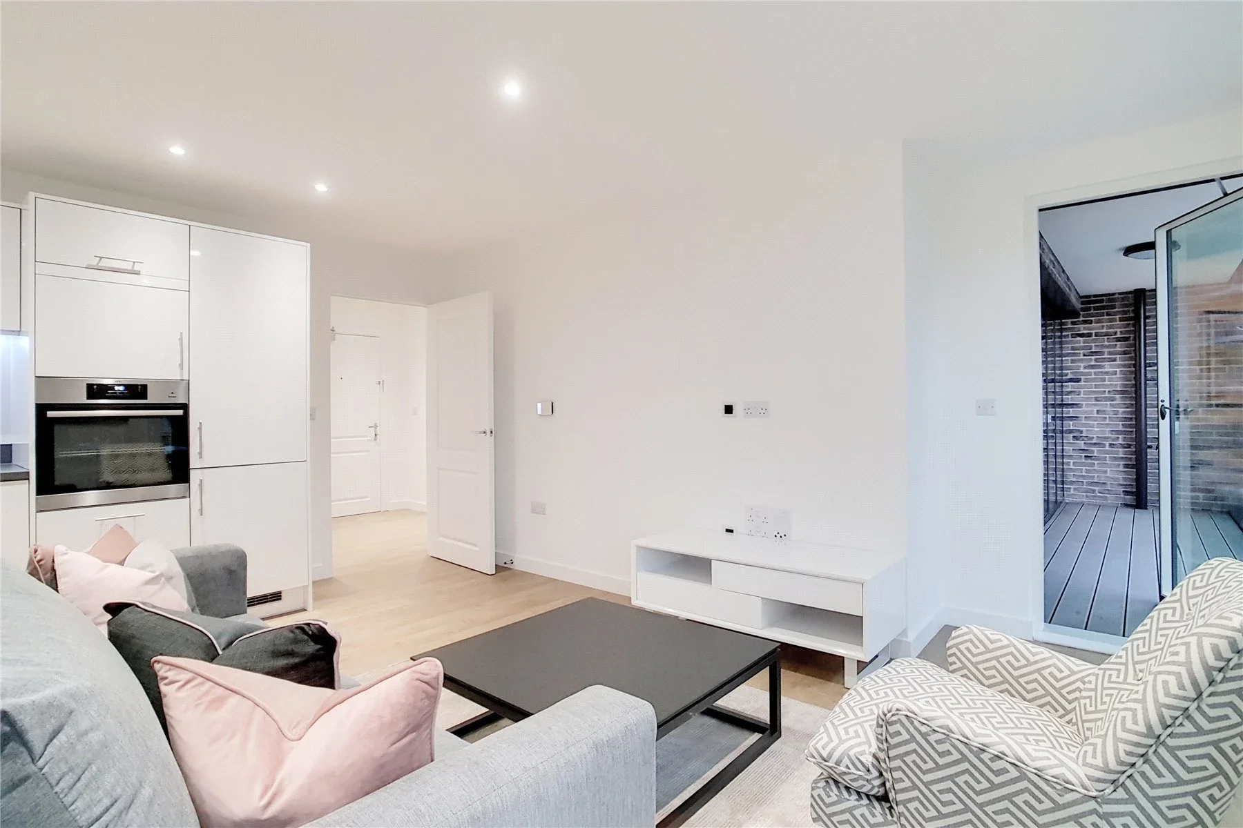 Flat Montford Place in Greater London