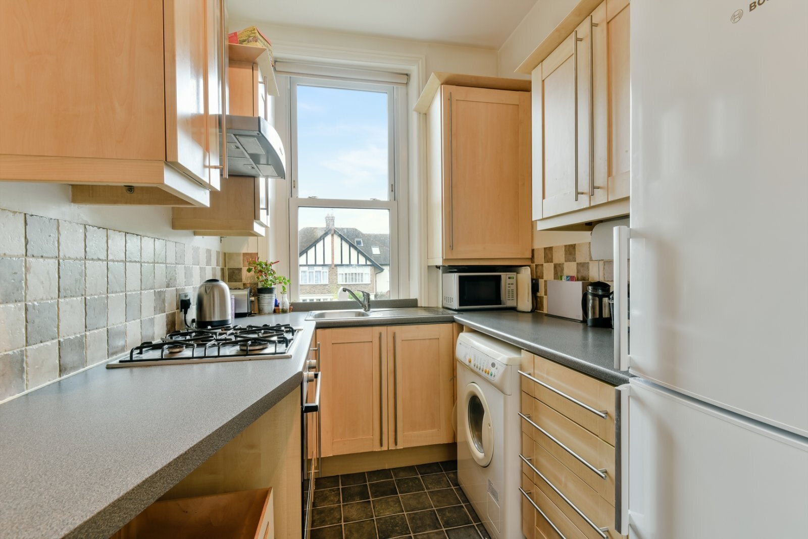 Flat Bolingbroke Grove in Greater London