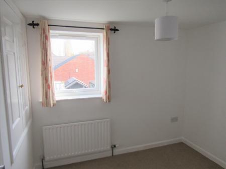 Flat Seymour Lane in East Lindsey