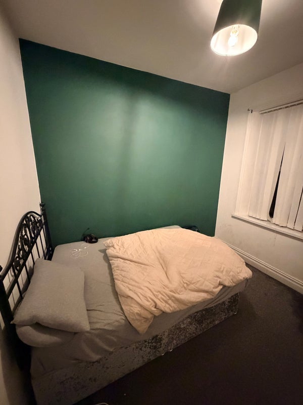 Room Wingrove Gardens in Newcastle upon Tyne