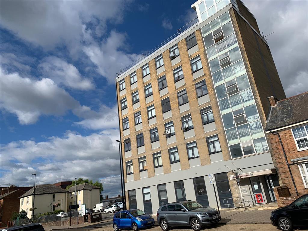 Flat New Street in Aylesbury
