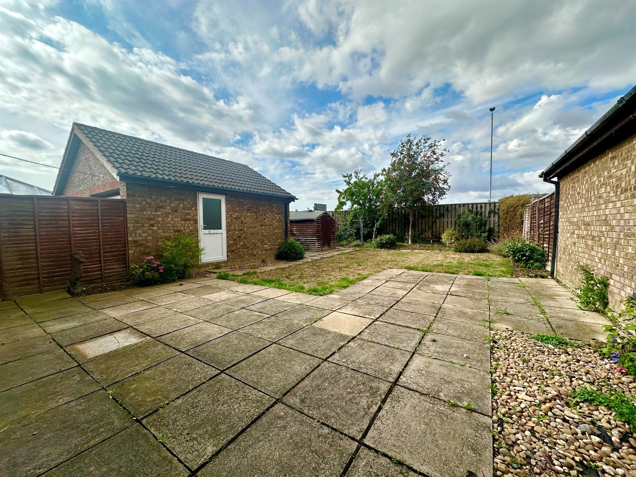 House Hawthorn Close in Newborough