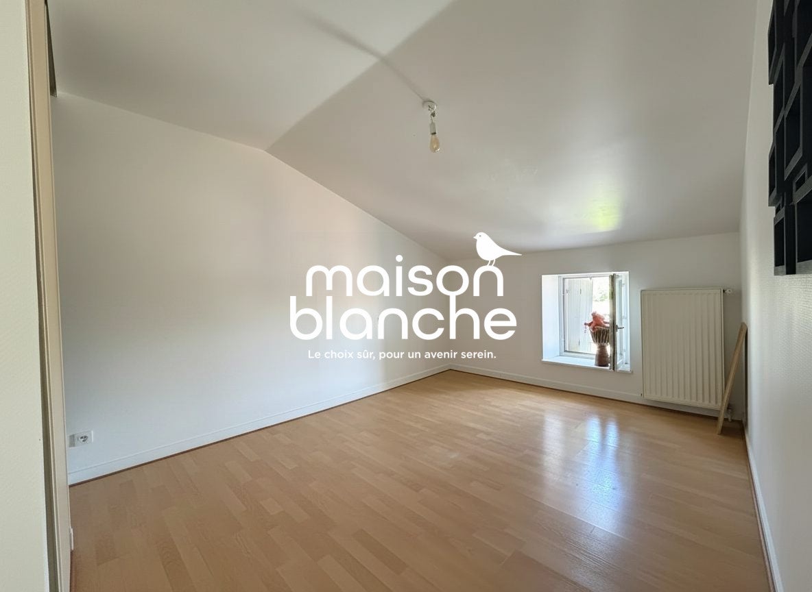Flat Rue Georges Clemenceau in Saint-Maixent-l'École
