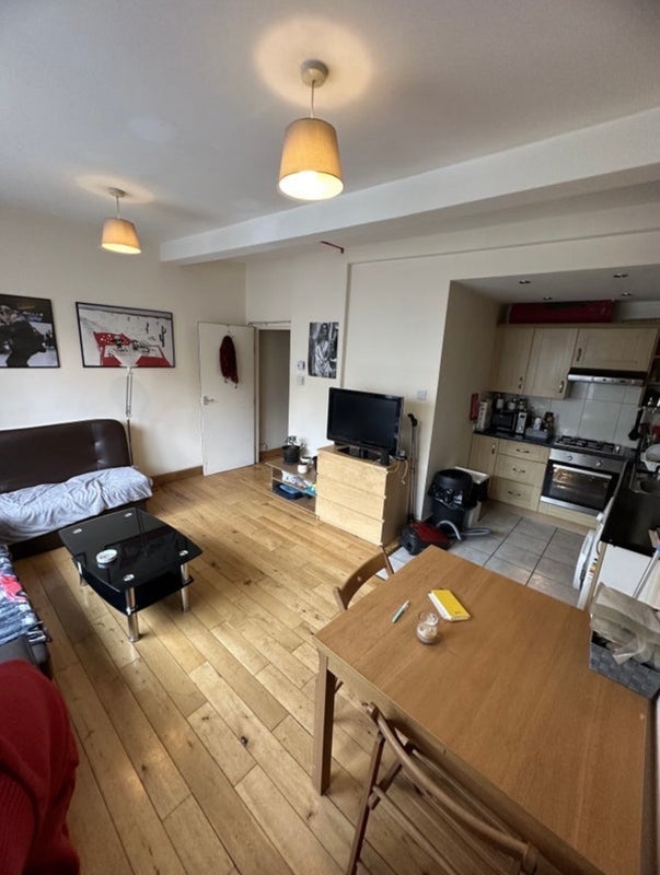 Room Pentonville Road in Greater London